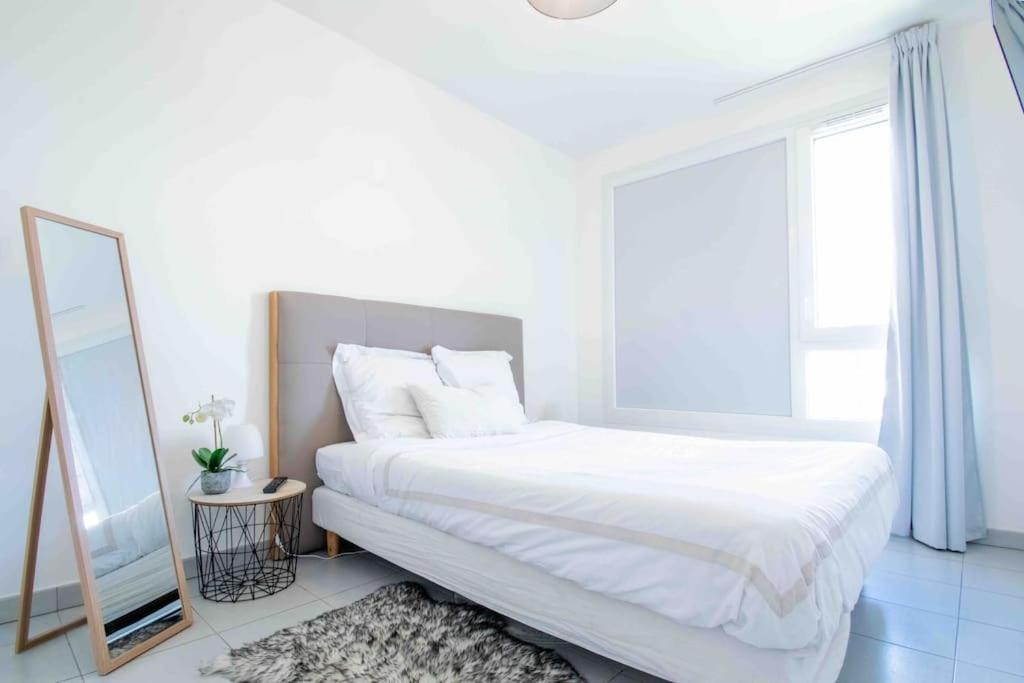 Le Tony Garnier Check In H24 Wifi Apartment Lyon Exterior photo